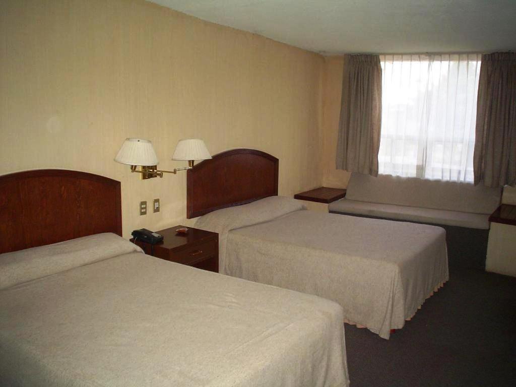 Motel La Fortuna Fresnillo ห้อง รูปภาพ