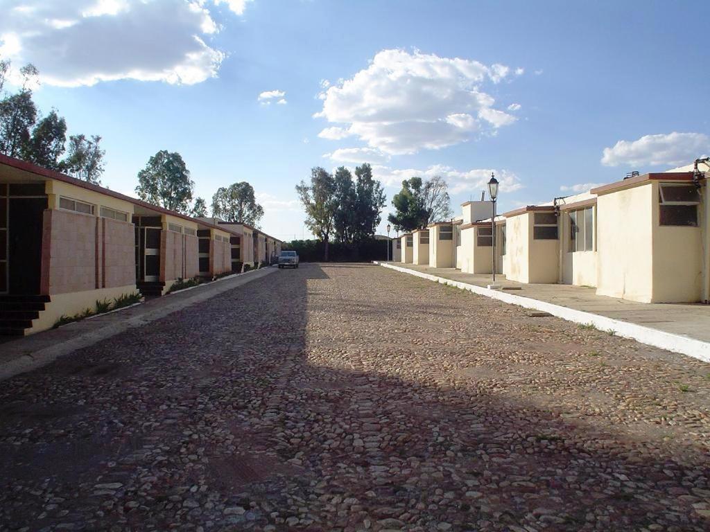 Motel La Fortuna Fresnillo ภายนอก รูปภาพ
