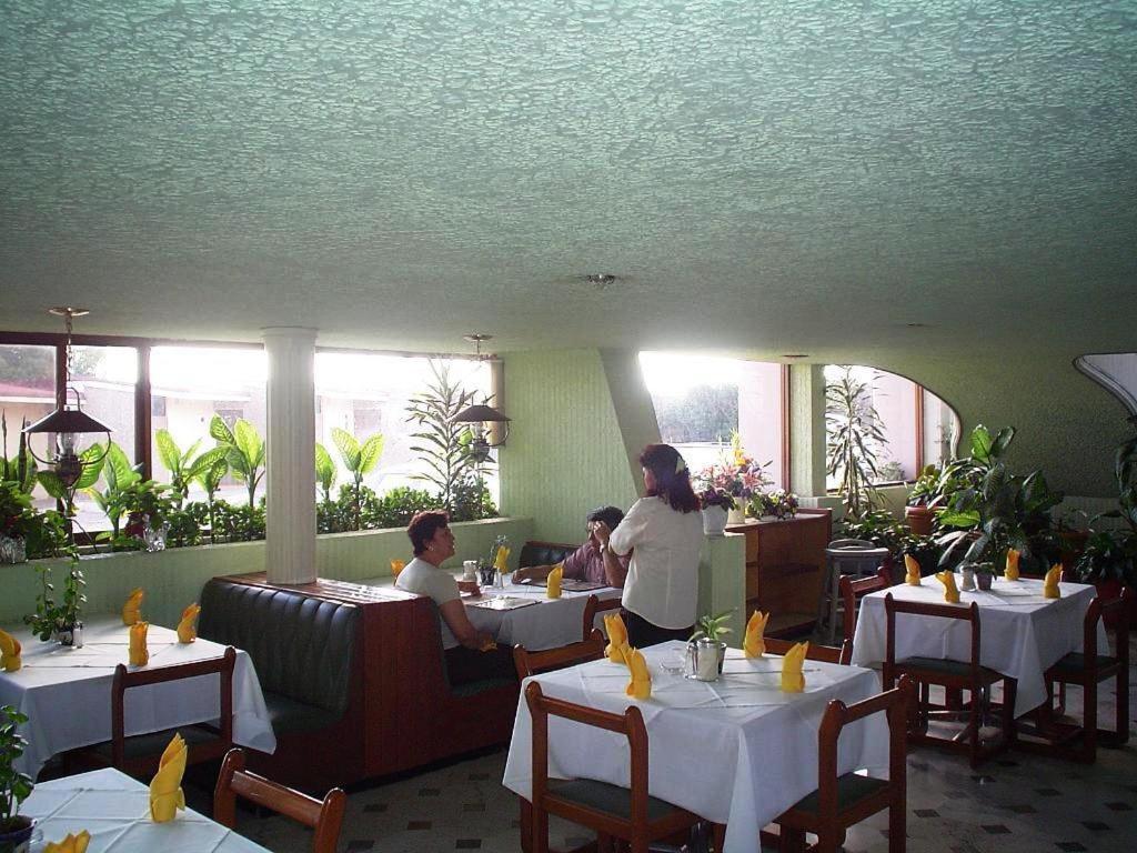 Motel La Fortuna Fresnillo ภายนอก รูปภาพ